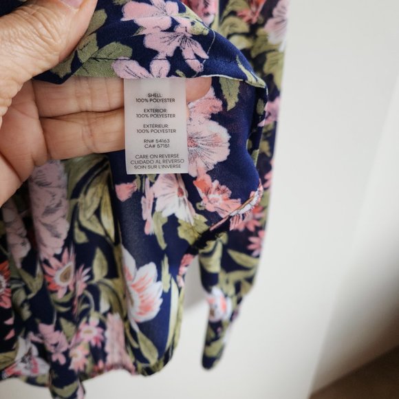 Tommy Hilfiger Floral Blouse Medium Puff/Pleats - Picture 4 of 10